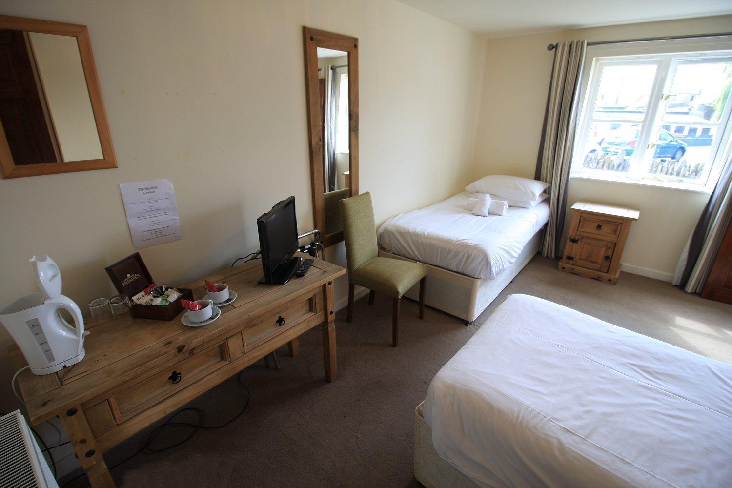 The Riverside Lechlade Quarto foto